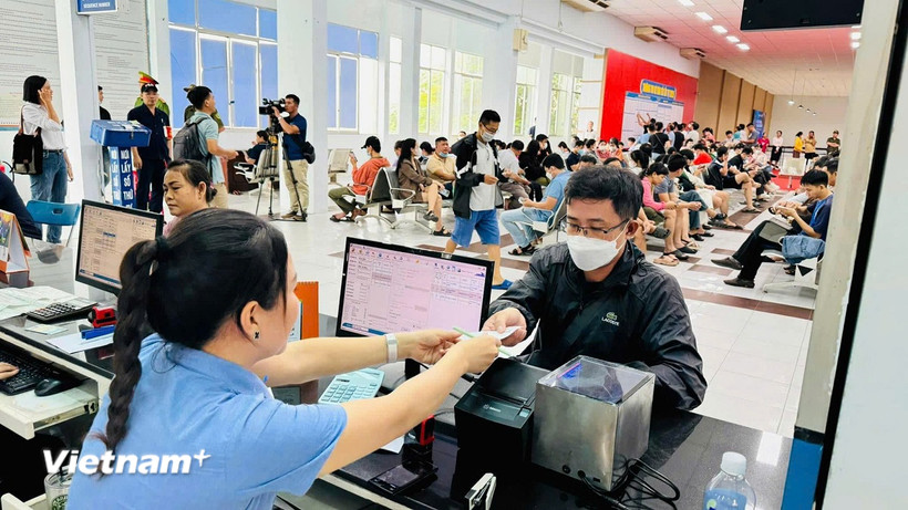 Ngành Đường sắt cung ứng 33.000 vé tàu Tết Nguyên đán Bính Ngọ 2026 và bắt đầu mở bán từ 8h ngày 20/9 tới. (Ảnh: PV/Vietnam+)