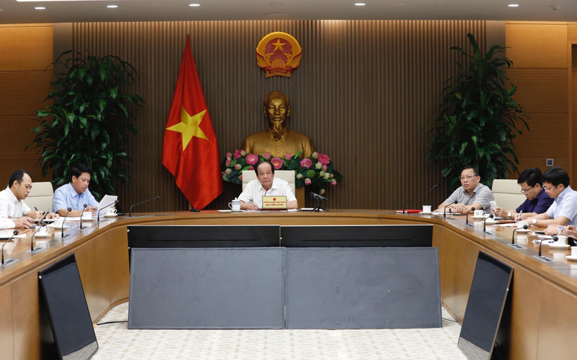 Bộ trưởng, Chủ nhiệm Văn phòng Chính phủ Mai Tiến Dũng chủ trì cuộc họp. (Ảnh: Dương Giang/TTXVN)