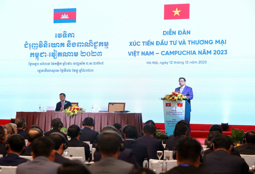 Thủ tướng Phạm Minh Chính phát biểu tại Diễn đàn. (Ảnh: An Đăng/TTXVN)