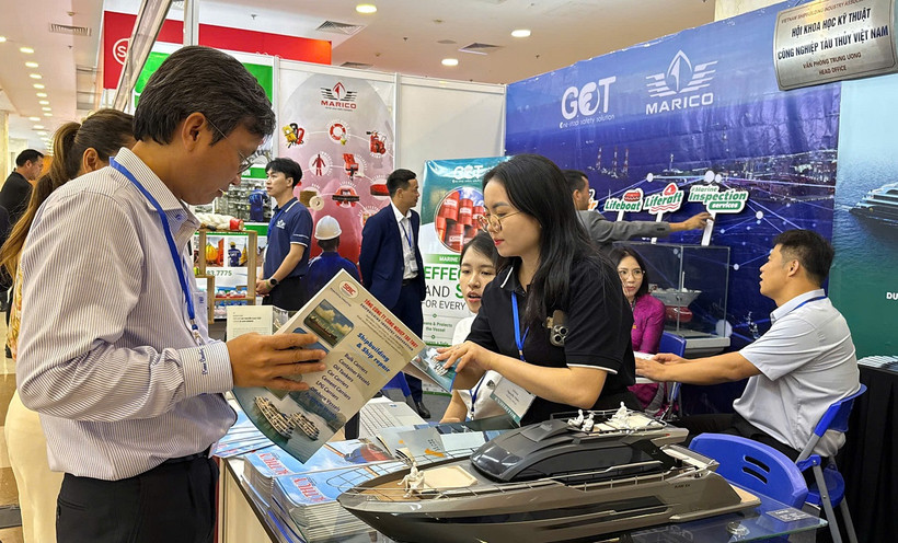 Triển lãm máy móc, thiết bị ngành hàng hải và đóng tàu Việt Nam có sự góp mặt của nhiều đơn vị trong ngành hàng hải. (Ảnh: Việt Hùng/Vietnam+)