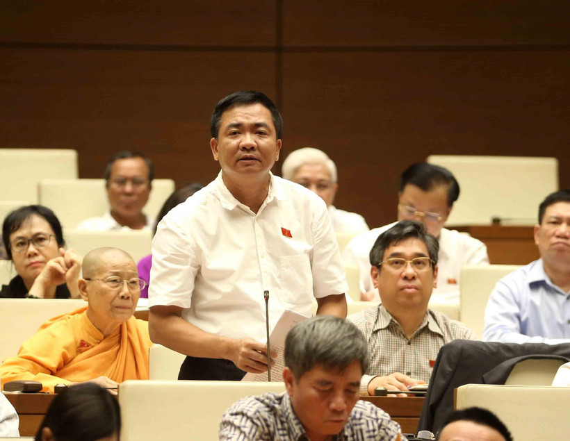 Đại biểu Quốc hội Thành phố Hồ Chí Minh Nguyễn Minh Đức chất vấn. (Ảnh: Phương Hoa/TTXVN)