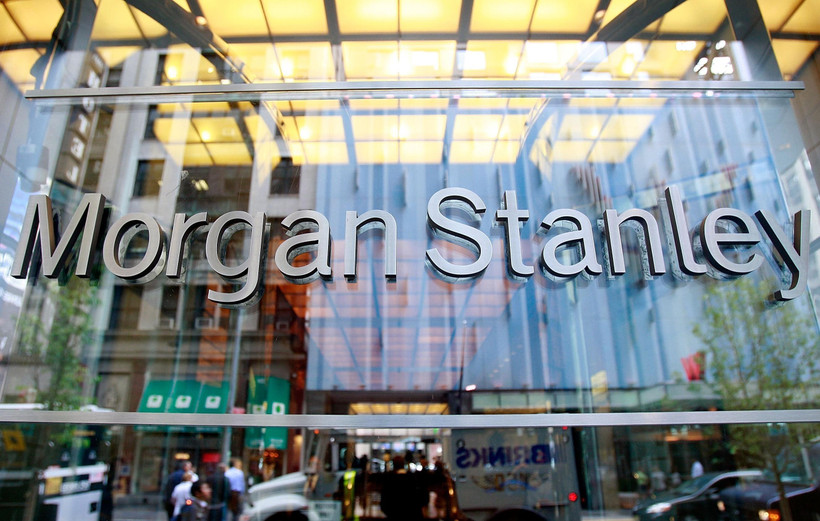 Biểu tượng của Morgan Stanley tại trụ sở ở New York, Mỹ. (Ảnh: AFP/TTXVN)