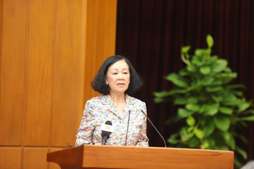 Thường trực Ban Bí thư Trương Thị Mai biểu tại hội nghị. (Ảnh: Văn Dũng/TTXVN)