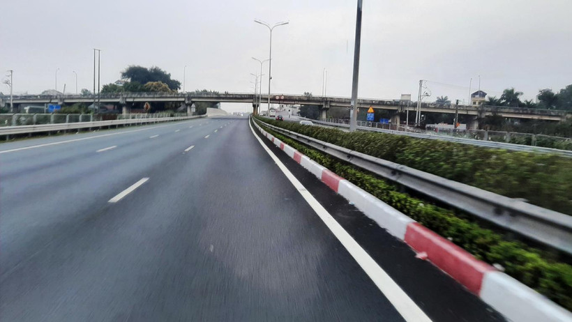 Một đoạn tuyến cao tốc đã được hoàn thành và đưa vào khai thác. (Ảnh: Việt Hùng/Vietnam+)