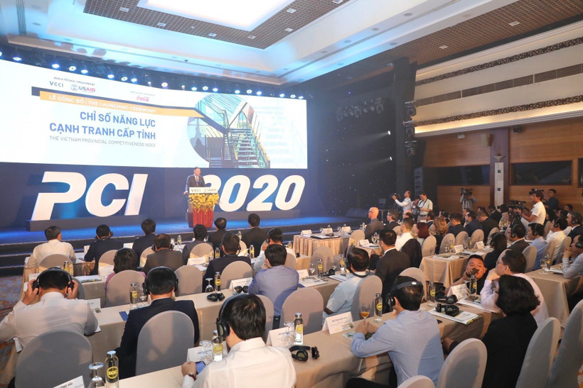 Toàn cảnh lễ công bố Chỉ số năng lực cạnh tranh cấp tỉnh năm 2020. (Ảnh: Minh Quyết/TTXVN)