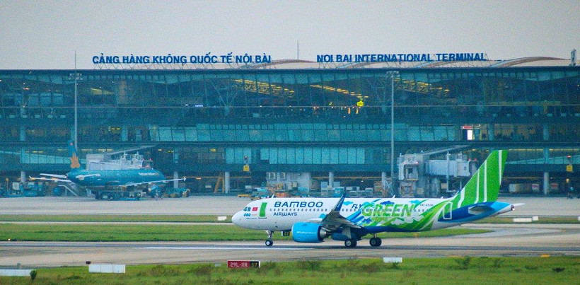 Các hãng hàng không đồng loạt tăng tần suất đường bay nội địa. (Ảnh: CTV/Vietnam+)