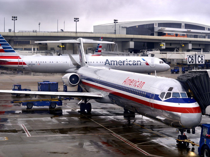 American Airlines cắt giàm chuyến bay vì COVID-19. (Nguồn: Reuters)