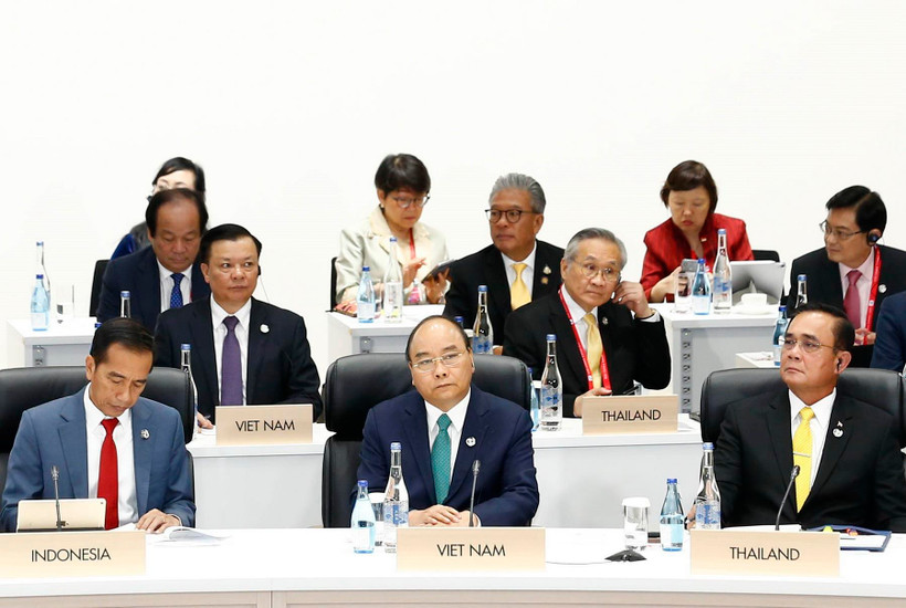 Thủ tướng Nguyễn Xuân Phúc dự Phiên thứ 3 về Phát triển bền vững. (Ảnh: Thống Nhất/TTXVN)