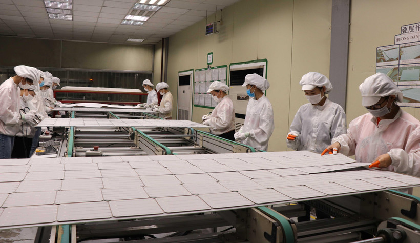 Sản xuất tại Công ty TNHH Green Energy Technology Việt Nam, trong khu công nghiệp VSip, Hoàn Sơn, huyện Tiên Du, tỉnh Bắc Ninh. (Ảnh: Thanh Thương/TTXVN)