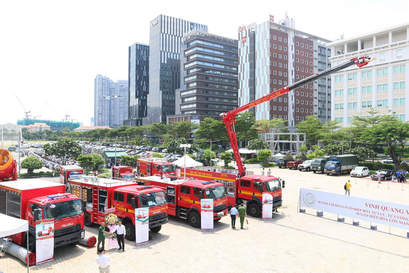 Quang cảnh triển lãm quốc tế về phòng cháy. (Ảnh: Thanh Vũ/TTXVN)