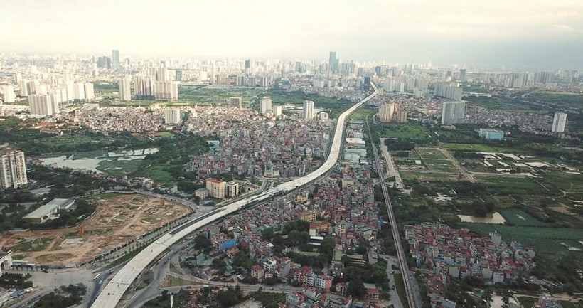 Đường vành đai 3 nối cầu Thăng Long-Mai Dịch nhìn từ trên cao. (Nguồn: Vietnam+)