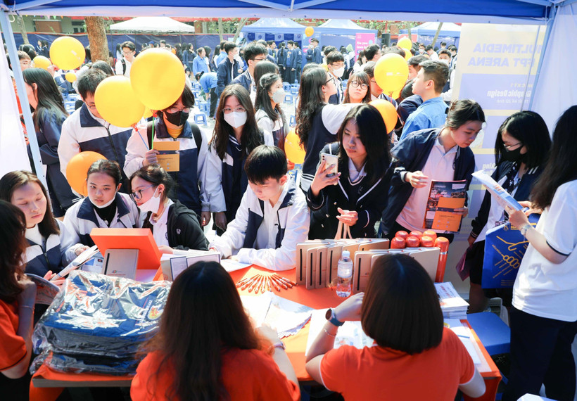 Học sinh trong ngày hội hướng nghiệp tại Hà Nội. (Ảnh: Thanh Tùng/TTXVN)