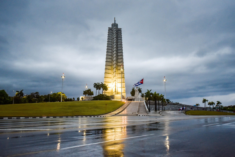 Quảng trường Cách mạng ở thủ đô La Habana, Cuba vắng bóng người do ảnh hưởng của dịch COVID-19 ngày 1/5/2020. (Ảnh: AFP/TTXVN)