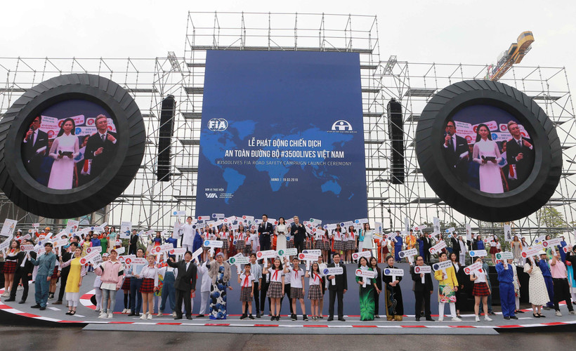 Quang cảnh Lễ phát động chiến dịch An toàn giao thông 3500 sinh mạng. (Ảnh: Doãn Tấn/TTXVN)