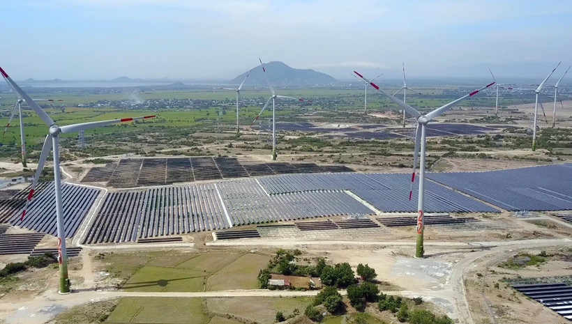 Các dự án năng lượng tái tạo đưa vào vận hành thương mại đã đóng góp đáng kể cho sự phát triển ngành công nghiệp của Ninh Thuận. (Ảnh: Công Thử/TTXVN)