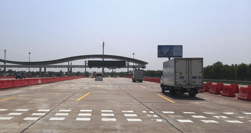 Chủ đầu tư cao tốc Hà Nội-Hải Phòng đang phải còng lưng trả nợ vì những cam kết của Nhà nước vẫn chưa thực hiện. (Ảnh: Việt Hùng/Vietnam+)