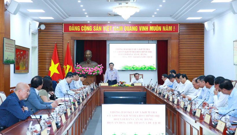 Thông báo kết quả kiểm tra đối với Ban Cán sự Đảng Bộ Văn hoá, Thể thao và Du lịch (Ảnh: Phương Hoa/TTXVN)