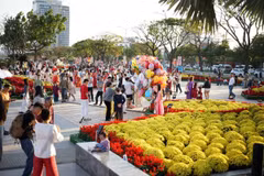 Dự án sẽ triển khai 23 điểm trang trí hoa và 9 vị trí trang trí điện chiếu sáng nhằm tạo diện mạo đô thị khang trang, rực rỡ, phục vụ người dân và du khách trong dịp Tết Nguyên đán (Ảnh: Báo Văn hóa)
