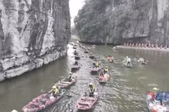 Ninh Bình: Bản tình ca mùa thu giữa lòng di sản Tràng An