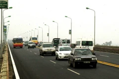 Cầu Thăng Long. (Ảnh: TTXVN)