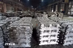 Nhôm thành phẩm trong phân xưởng sản xuất của một tập đoàn ở Cáp Nhĩ Tân, tỉnh Hắc Long Giang, Trung Quốc. (Ảnh: THX/TTXVN)