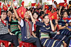 Học sinh đồng bào dân tộc thiểu số huyện Đam Rông khai giảng năm học mới. (Ảnh: Chính Thành)