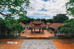 Đình Phúc Xá, thuộc làng Phúc Xá-Bắc Biên, có khởi nguồn từ đền Cơ Xá xưa, từng bị phá hủy trong kháng chiến chống Pháp, sau nhiều lần đại trùng tu, phục dựng toàn diện quy mô lớn hoàn thành vào năm 2005, nhân dịp kỷ niệm 995 năm Thăng Long-Hà Nội. (Ảnh: Phạm Tuấn Anh/TTXVN)