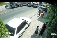 Ảnh trích xuất camera trưa 30/1, sau khi va chạm giao thông. (Ảnh: TTXVN phát)