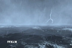 Tàu thuyền trên các vùng biển trên có nguy cơ cao chịu ảnh hưởng của lốc xoáy, gió mạnh, sóng lớn. (Ảnh: Nguồn Trung tâm Dự báo Khí tượng Thủy văn Quốc gia).