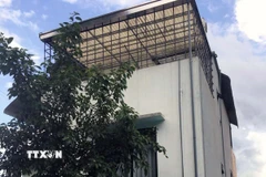 Khách sạn Cúc Phương Mebi Hotel, nơi cháu An bị ngã xuống từ tầng 2. (Ảnh: Đại Nghĩa/TTXVN)