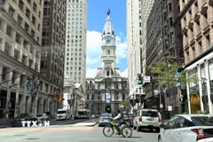 Tháp đồng hồ Tòa thị chính Philadelphia. (Ảnh: Ngọc Quang/TTXVN)