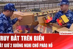 Cảnh sát biển Việt Nam bắt vụ nghi chở pháo nổ số lượng lớn