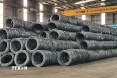 Sản phẩm thép xây dựng của Công ty Cổ phần thép Việt Đức mới xuất xưởng. (Ảnh: Nguyễn Trọng Lịch/TTXVN) 