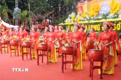 Màn trống hội tại lễ khai mạc. (Ảnh: Nguyễn Chinh/TTXVN)