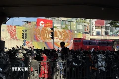 Cận cảnh bãi trông giữ xe dưới gầm cầu tại Thủ đô Hà Nội