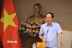 Phó Thủ tướng Lê Tiến Châu phát biểu tại buổi làm việc với Bộ Giáo dục và Đào tạo. (Ảnh: Tuấn Anh/TTXVN)