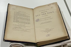 Tác phẩm in bằng chữ Quốc ngữ in năm 1883. (Ảnh minh họa: Thu Hà/TTXVN)