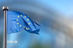 Cờ của Liên minh châu Âu (EU). Ảnh: IRNA/TTXVN
