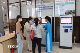 Tỉnh Gia Lai đã xác thực 2.909.846 thông tin nhân khẩu trong Cơ sở dữ liệu quốc gia về bảo hiểm với Cơ sở dữ liệu quốc gia về dân cư, đạt 99,8%. (Ảnh minh họa: Hữu Chí/TTXVN)