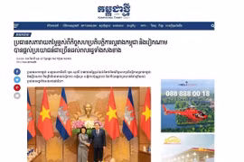 Nhật báo Kampuchea Thmey Daily đăng tải bài viết về cuộc hội đàm giữa Chủ tịch Quốc hội Trần Thanh Mẫn và Chủ tịch Quốc hội Campuchia Khuon Sudary. (Ảnh: TTXVN phát)