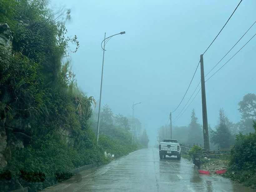 Mưa dông ở vùng núi. (Ảnh: Vietnam+)