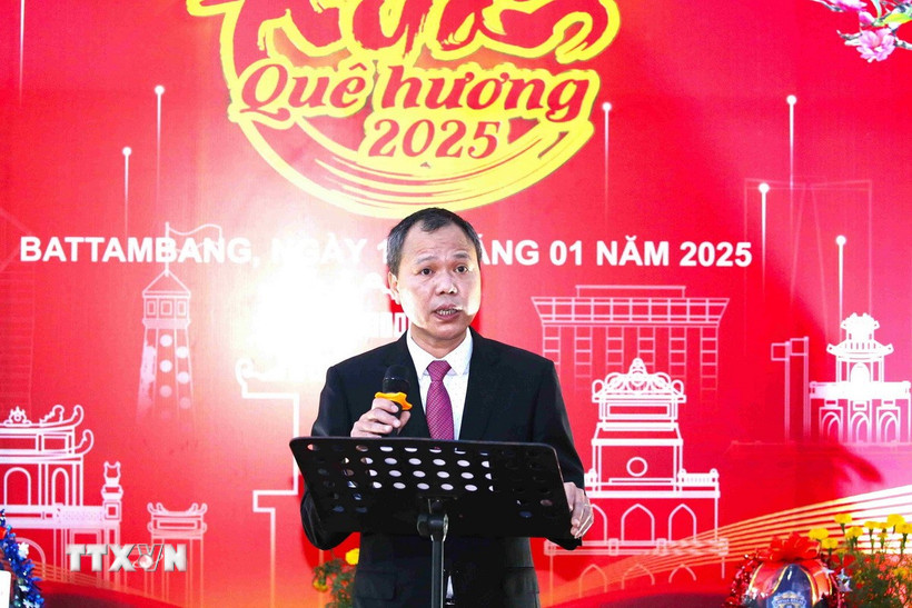 Tổng Lãnh sự Việt Nam tại Battambang Nguyễn Thành Văn phát biểu tại chương trình “Xuân quê hương 2025” chào đón Xuân Ất Tỵ. (Ảnh: Huỳnh Thảo/TTXVN)