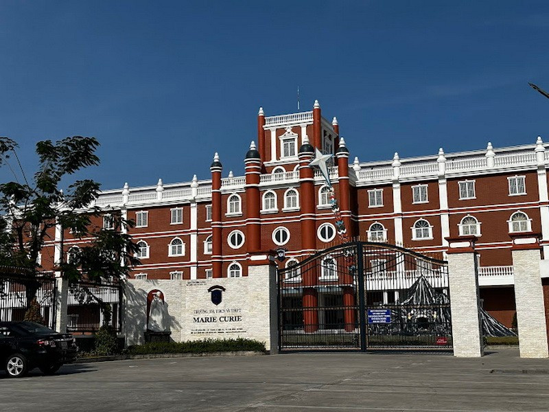 Trường Tiểu học, Trung học Cơ sở và Trung học Phổ thông Marie Curie, thành phố Thủ Dầu Một, tỉnh Bình Dương. (Nguồn: web của Trường)