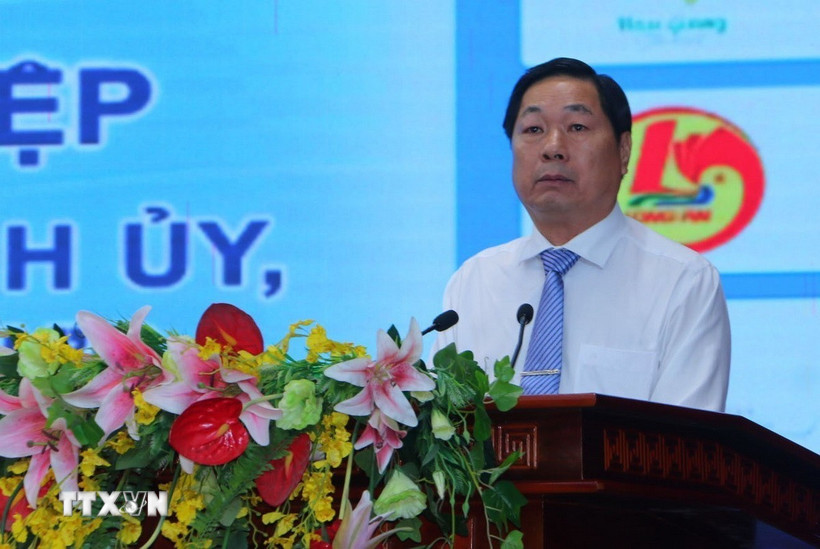 Ông Lâm Hoàng Nghiệp, Phó Chủ tịch Ủy ban Nhân dân tỉnh Sóc Trăng, phát biểu tại Hội nghị. (Ảnh: Tuấn Phi/TTXVN)
