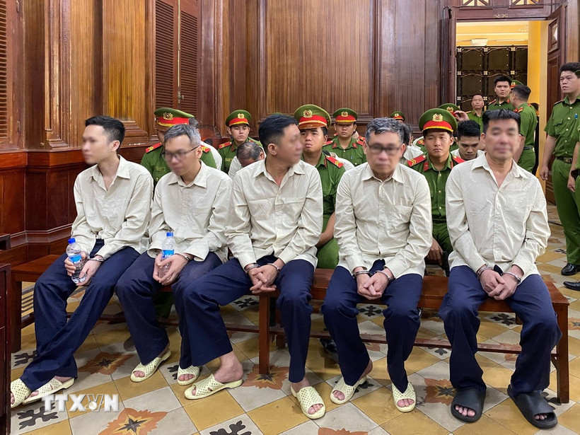 Các bị cáo tại phiên tòa. (Ảnh: Hồng Giang/TTXVN)