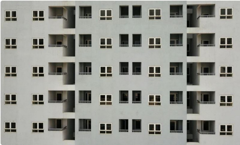 Nhà tái định cư đang bị "bỏ hoang" ở Hà Nội. (Ảnh: Thành Đạt/TTXVN)