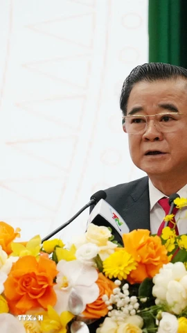 Ông Đỗ Đức Công, Phó Chủ tịch Hội đồng Nhân dân tỉnh Thái Nguyên phát biểu khai mạc Kỳ họp. (Ảnh: Hoàng Nguyên/TTXVN)