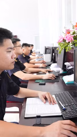 Tình hình buôn lậu, vận chuyển trái phép vàng qua biên giới cũng nổi lên phức tạp với 3 vụ việc có dấu hiệu hình sự. (Ảnh: HQ/Vietnam+)