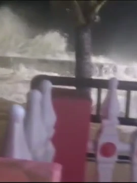 Quảng Ngãi: Triều cường dâng cao gây ngập 500 nhà dân ở đặc khu Lý Sơn