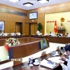 Ủy ban Thường vụ Quốc hội cho ý kiến về dự án Luật sửa đổi, bổ sung một số điều của Luật Sử dụng năng lượng tiết kiệm và hiệu quả. (Ảnh: Doãn Tấn/TTXVN)